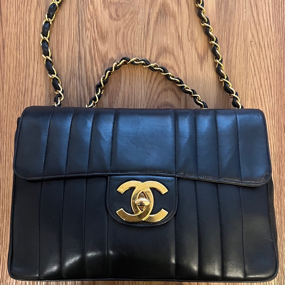 CHANEL FLAP BLACK VERTICAL LAMBSKIN  JUMBO